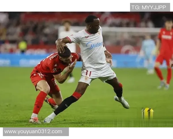 西甲联赛精彩对决巴萨迎战塞维利亚直播全程回顾与分析